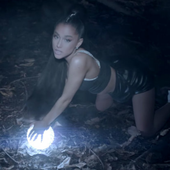 Ariana Grande, Nicki Minaj - The Light Is Coming Noten für Piano