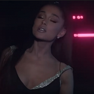 Ariana Grande - R.E.M. Noten für Piano
